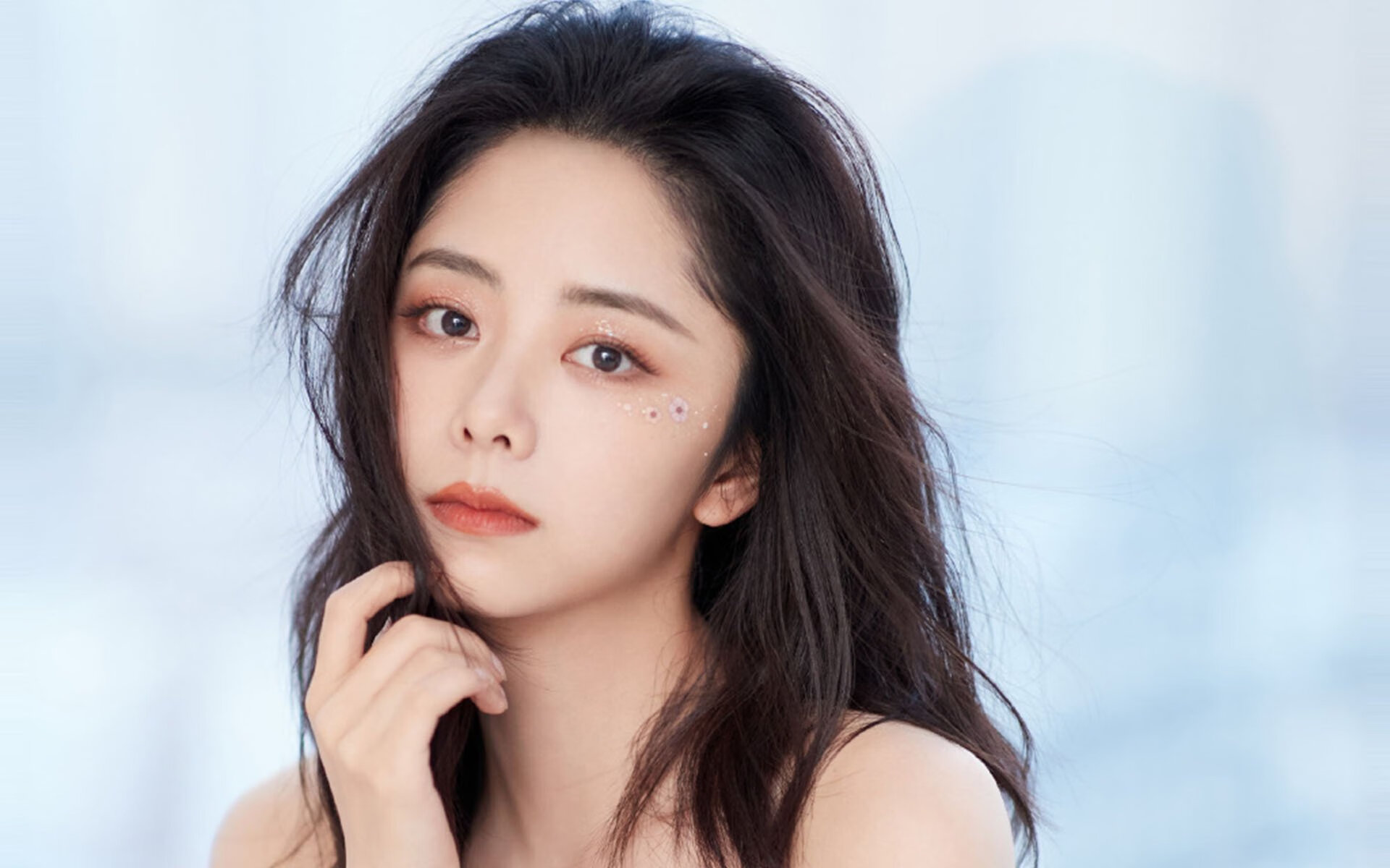 虚拟偶像电竞比赛首次亮相,创新融合带来新体验,虚拟 偶像