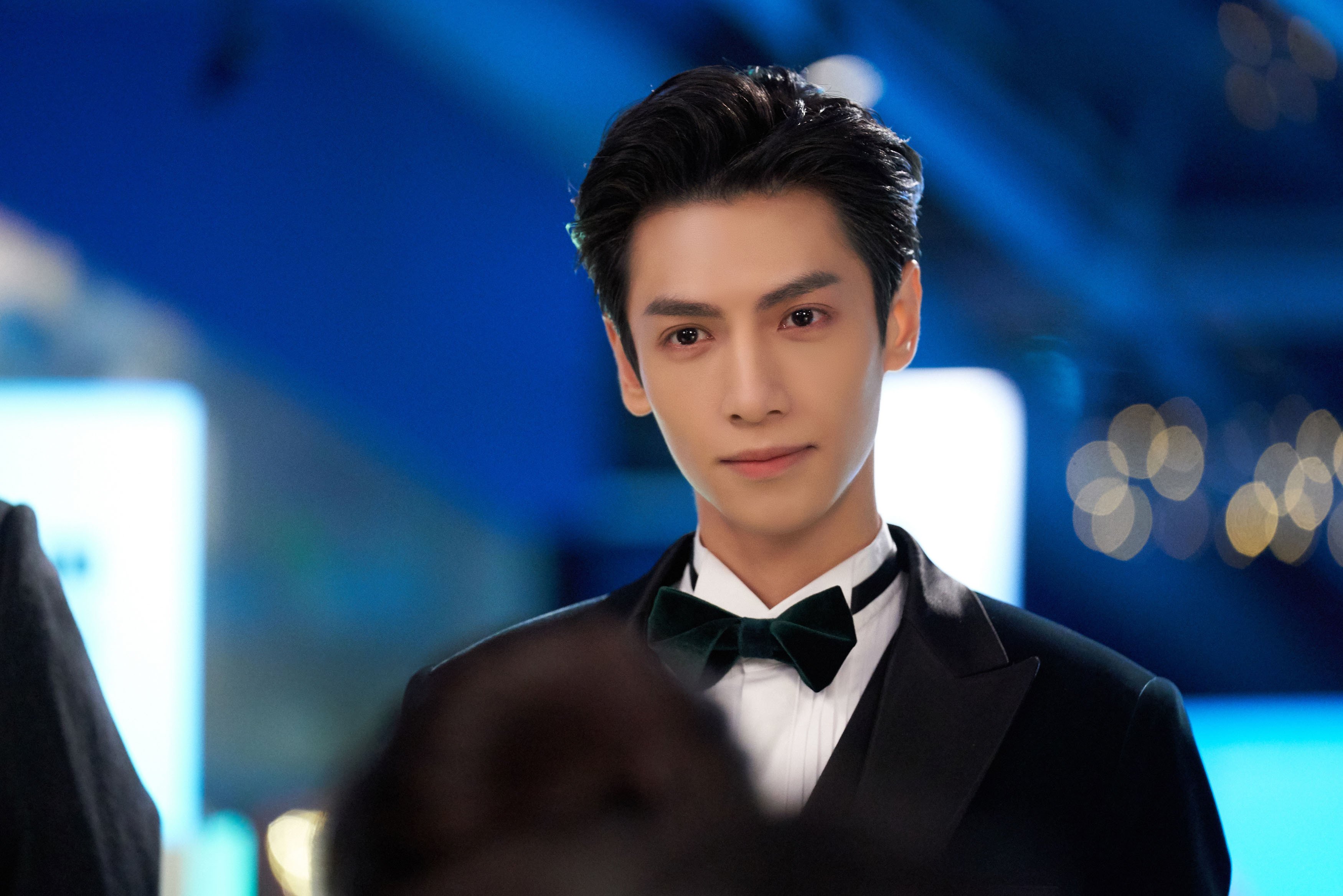 华体会hth-长板滑行比赛：风驰电掣的青春赛道，长板滑行技巧