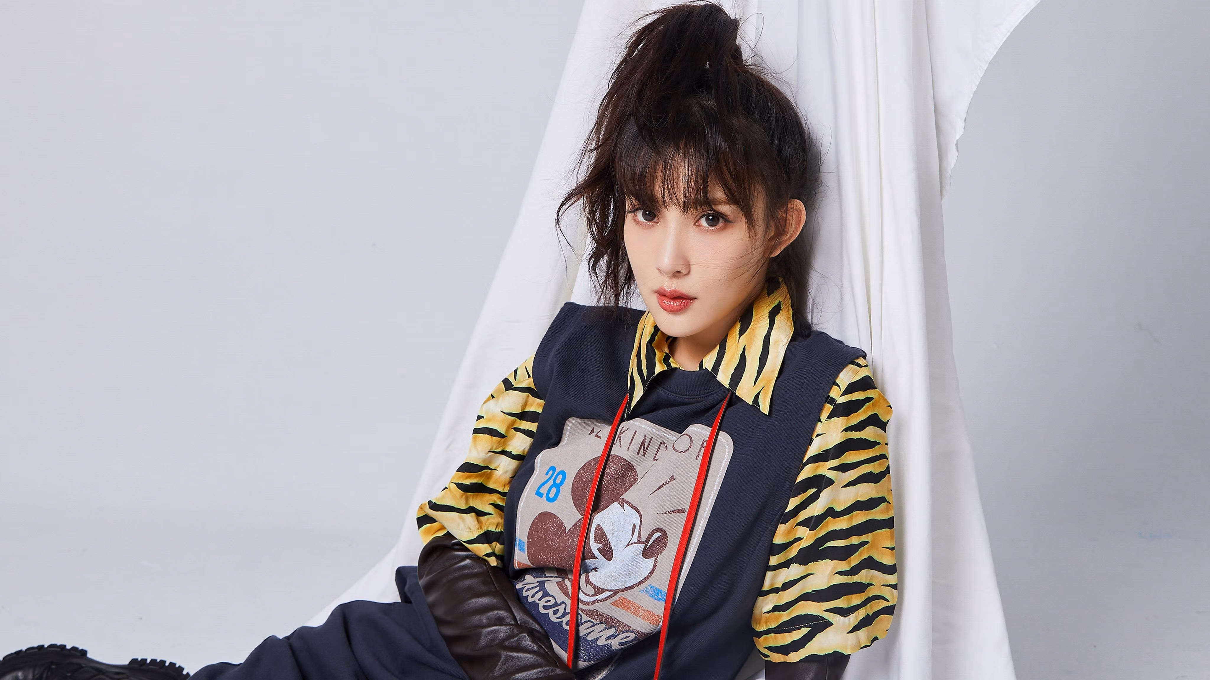 热火队助教呼吁球员团结一致,共同走向胜利,热火队教练组织成员